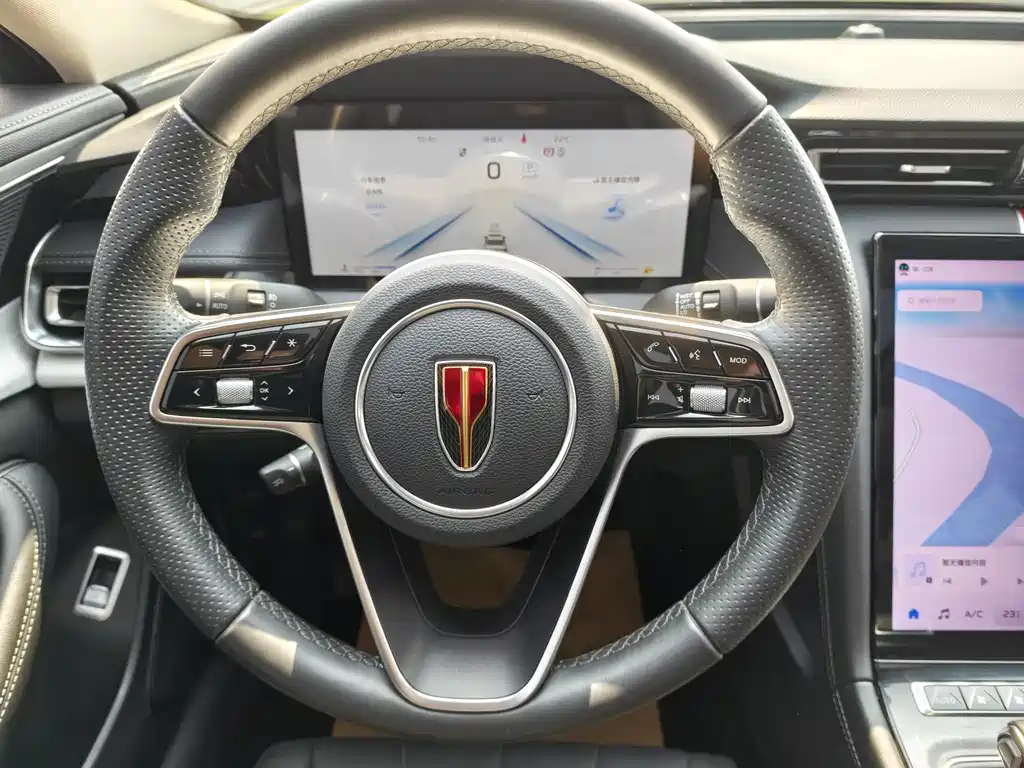 Hongqi H5 2024 2.0T Automatic Zhilianqichang Edition купить на сайте DeffCars
