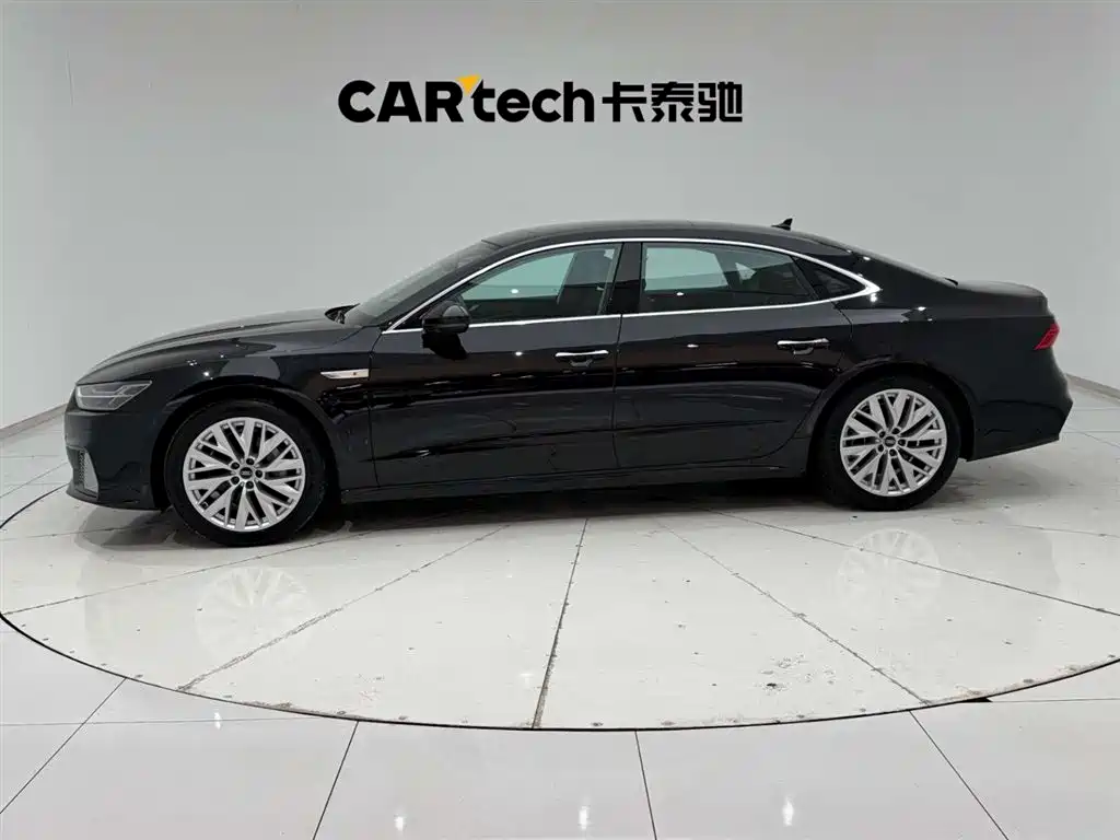 Audi A7L 2024 45TFSI S-line Dream Building Liquid Crystal Package купить на сайте DeffCars