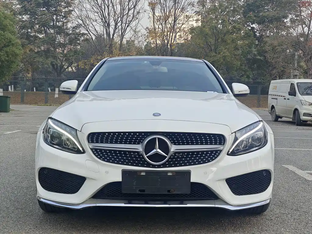 Mercedes C-Class 2017 C 200 L Sports Edition купить на сайте DeffCars