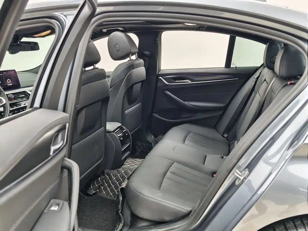BMW 5 Series Imported 2021 525i M Sports Package купить на сайте DeffCars