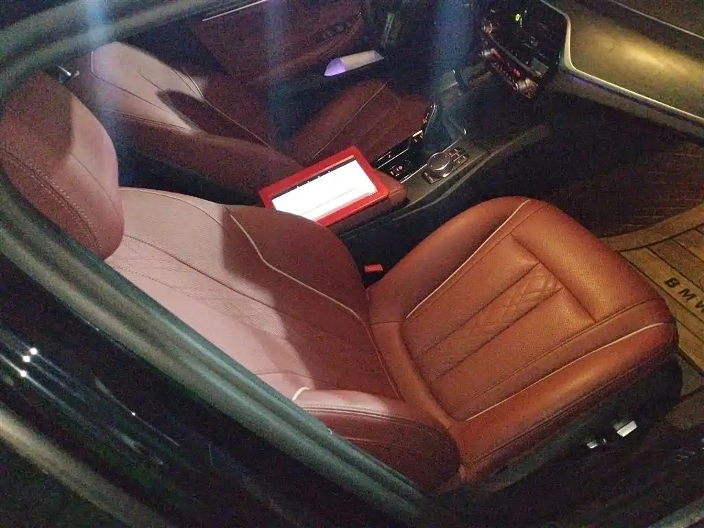 BMW 5 Series 2023 530Li Leading M Sports Package купить на сайте DeffCars