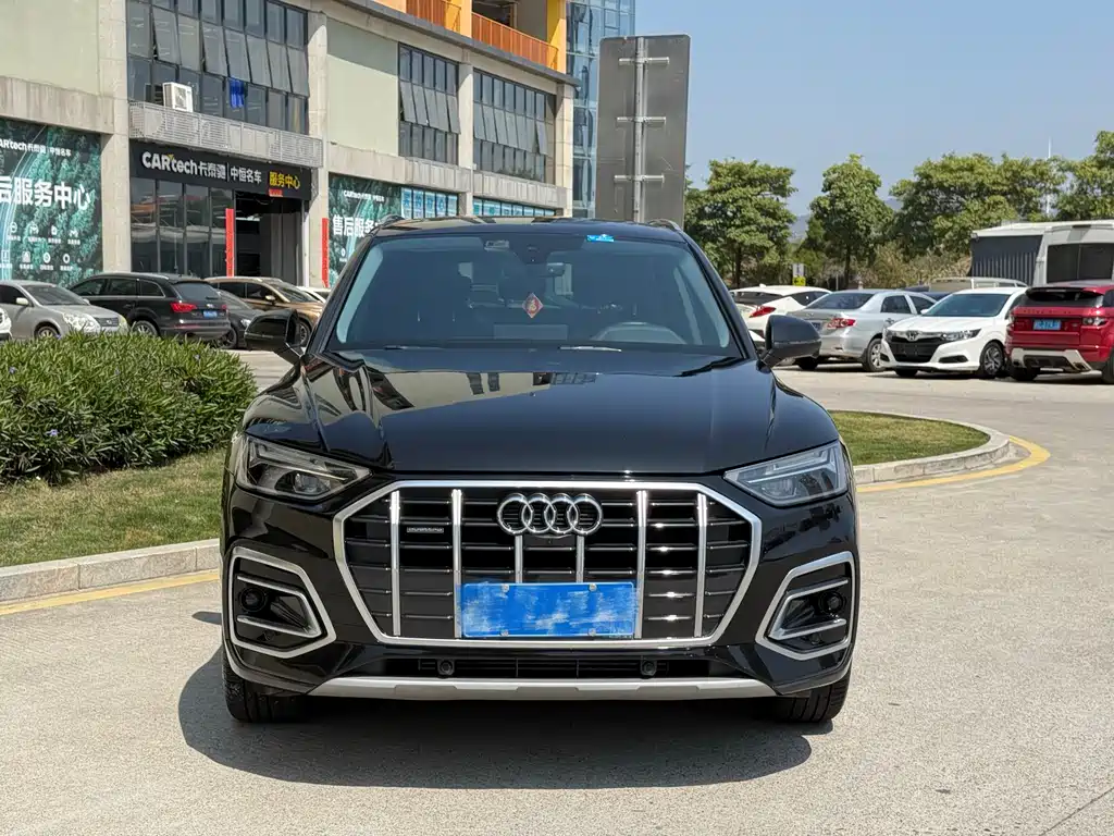 Audi Q5L 2022 facelift 40T luxury and elegant model купить на сайте DeffCars