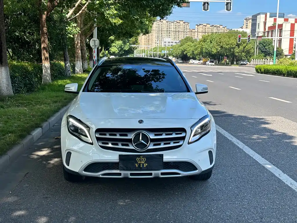 Mercedes-Benz GLA 2019 GLA 200 Fashion Model купить на сайте DeffCars
