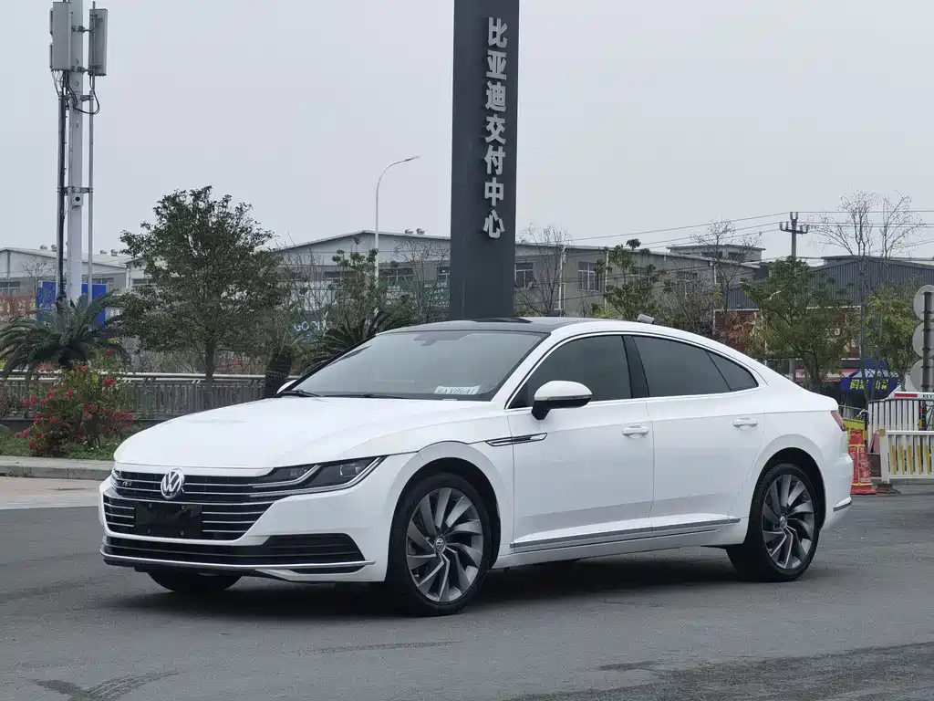 FAW-Volkswagen CC 2019 330TSI Huayan Edition National V купить на сайте DeffCars