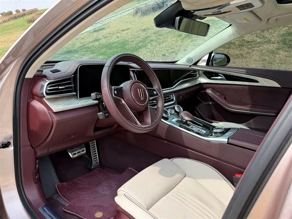 Hongqi H9 2020 3.0T Zhilian Qiling four-seater version купить на сайте DeffCars