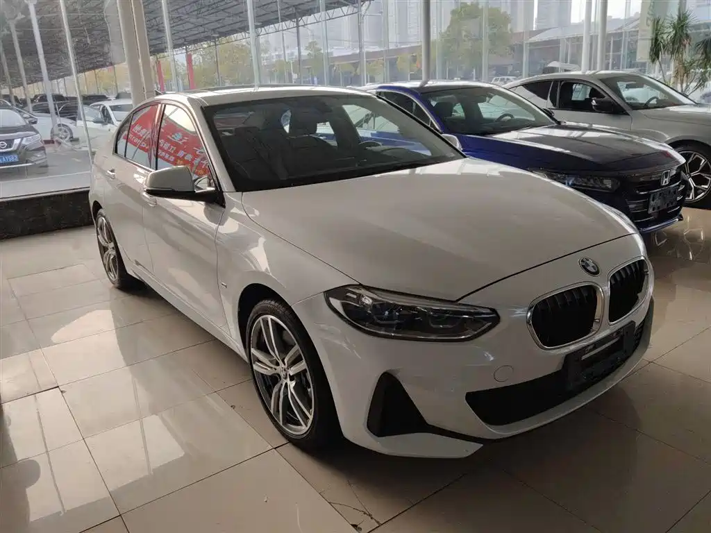 BMW 1 Series 2019 120i Leading M Sports Package купить на сайте DeffCars