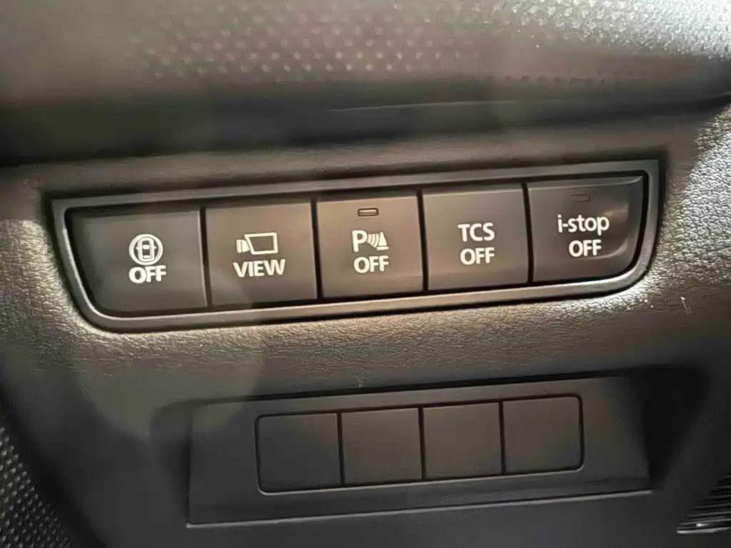 Mazda CX-50 Xingye 2023 2.0L Leading Edition купить на сайте DeffCars