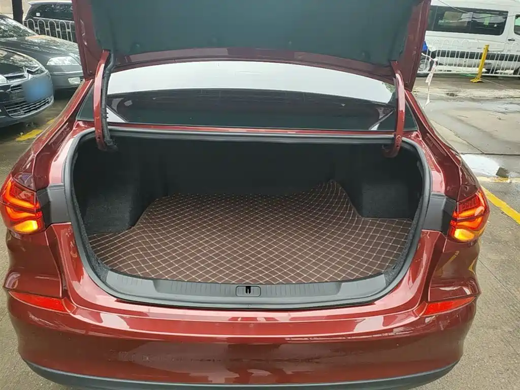 Cruze 2022 320 Automatic Sunroof Edition купить на сайте DeffCars