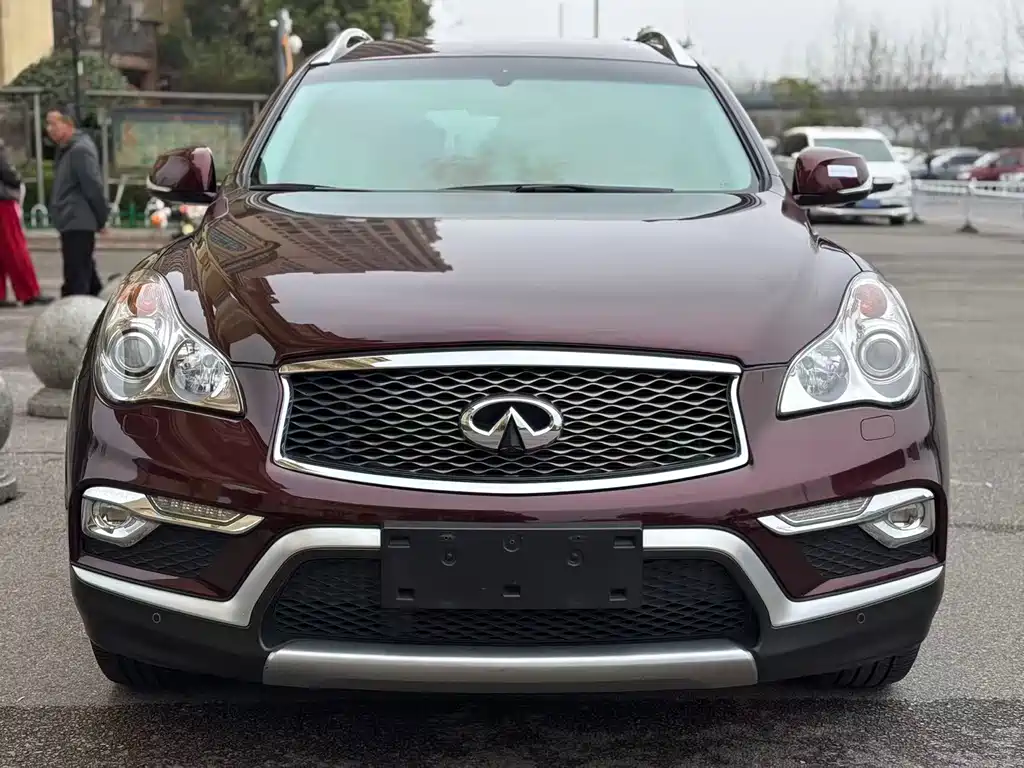 Infiniti QX50 2015 2.5L Deluxe Edition купить на сайте DeffCars