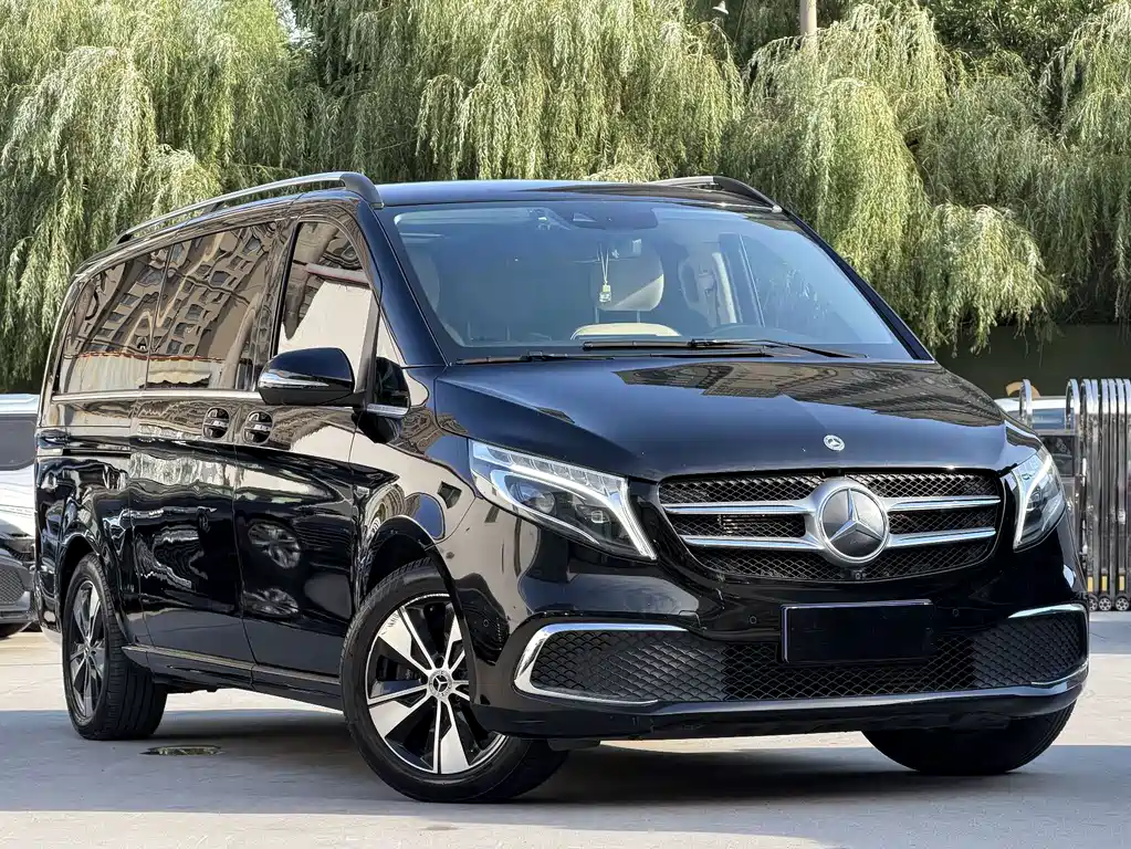 Mercedes-Benz V-Class 2022 V 260 L Long Wheelbase Luxury Edition купить на сайте DeffCars