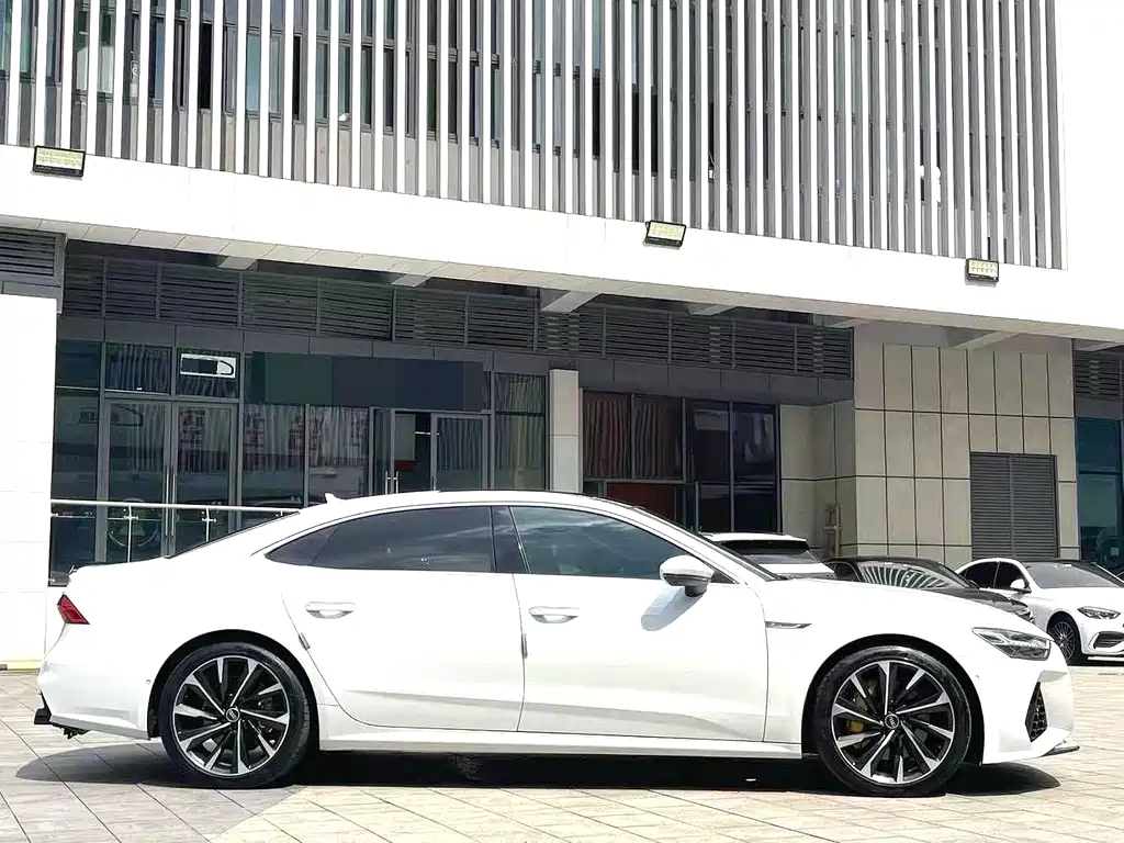 Audi A7L 2022 55 TFSI quattro S-line Jingyuan flow crystal package купить на сайте DeffCars