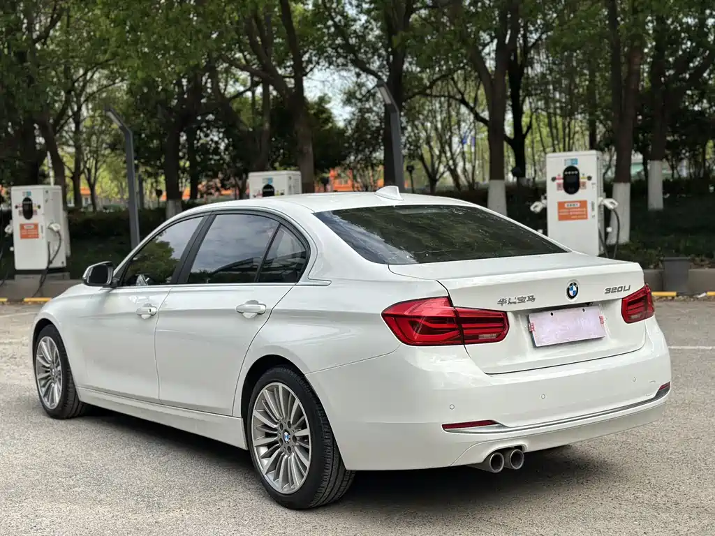 BMW 3 Series 2019 320Li Fashion Model купить на сайте DeffCars