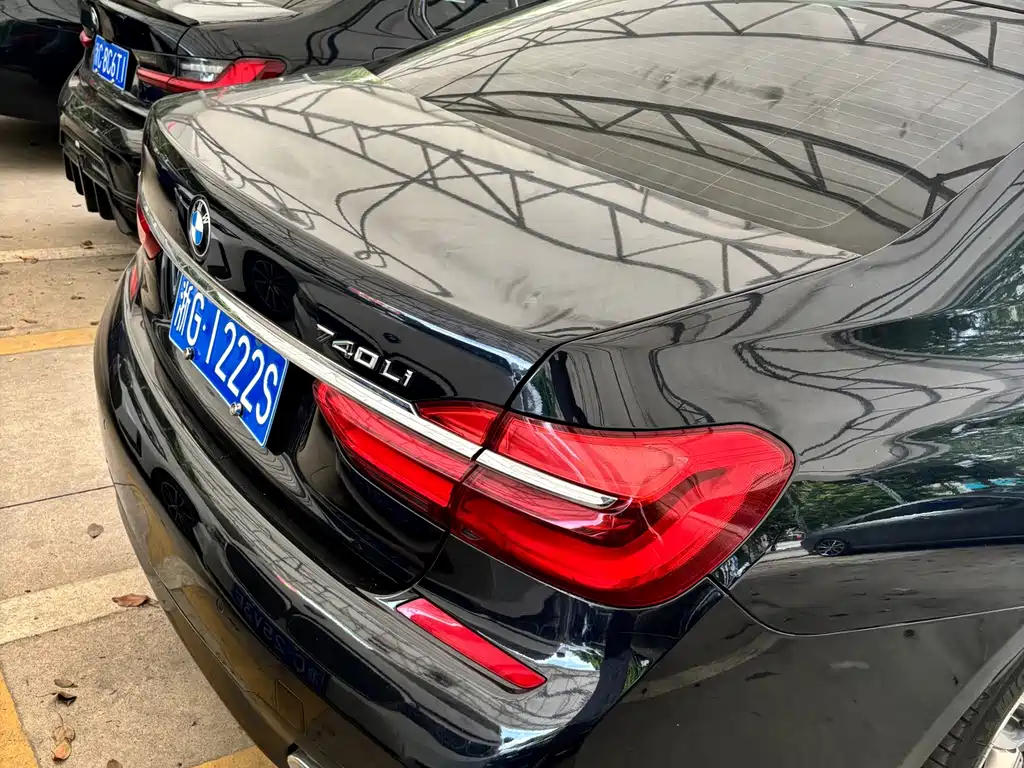 BMW 7 Series 2018 730Li Leading M Sports Package купить на сайте DeffCars