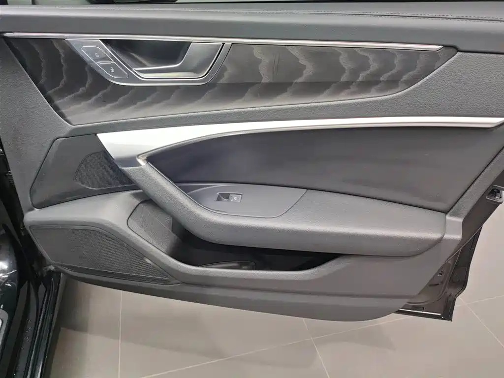 Audi A6L 2024 45 TFSI quattro premium dynamic model купить на сайте DeffCars