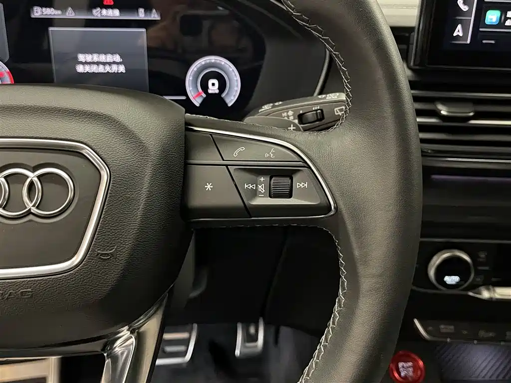 Audi Q5L 2024 40 TFSI luxury and dynamic model купить на сайте DeffCars