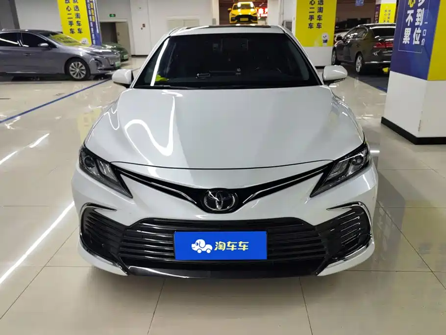 Camry 2023 2.0G Deluxe Edition купить на сайте DeffCars