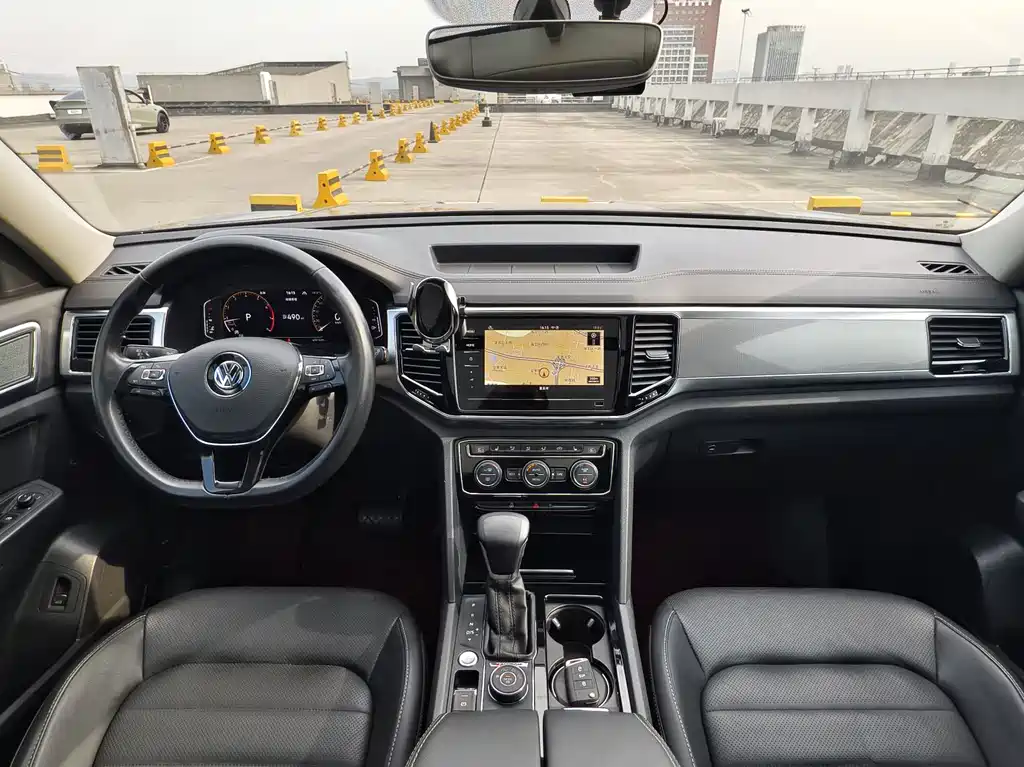 Touron 2020 facelift 380TSI four-wheel drive luxury version купить на сайте DeffCars