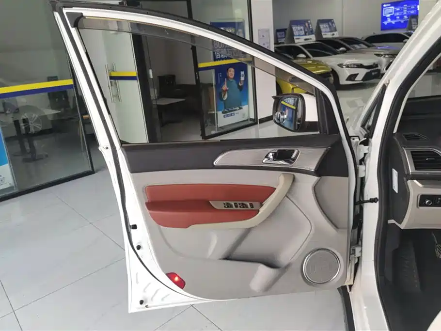 BAIC Huansu H3 2016 H3F 1.5L manual premium model купить на сайте DeffCars