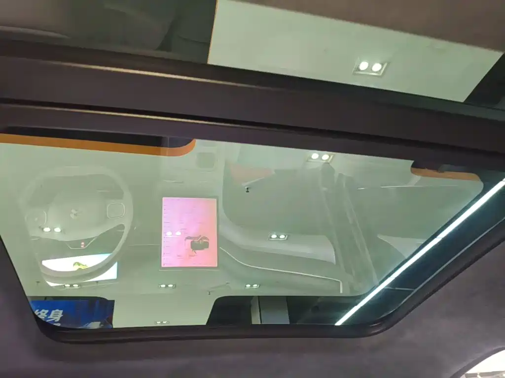 NIO ES8 2023 100kWh Signature Edition купить на сайте DeffCars