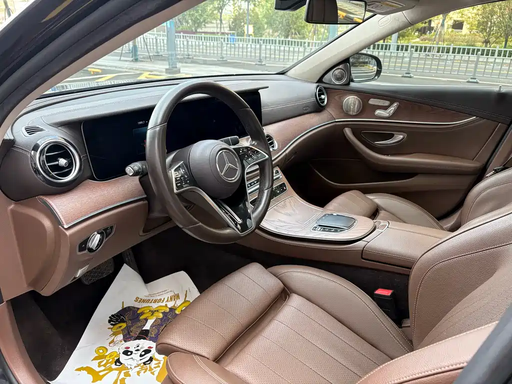 Mercedes-Benz E-Class 2022 E 300 L Luxury Model купить на сайте DeffCars