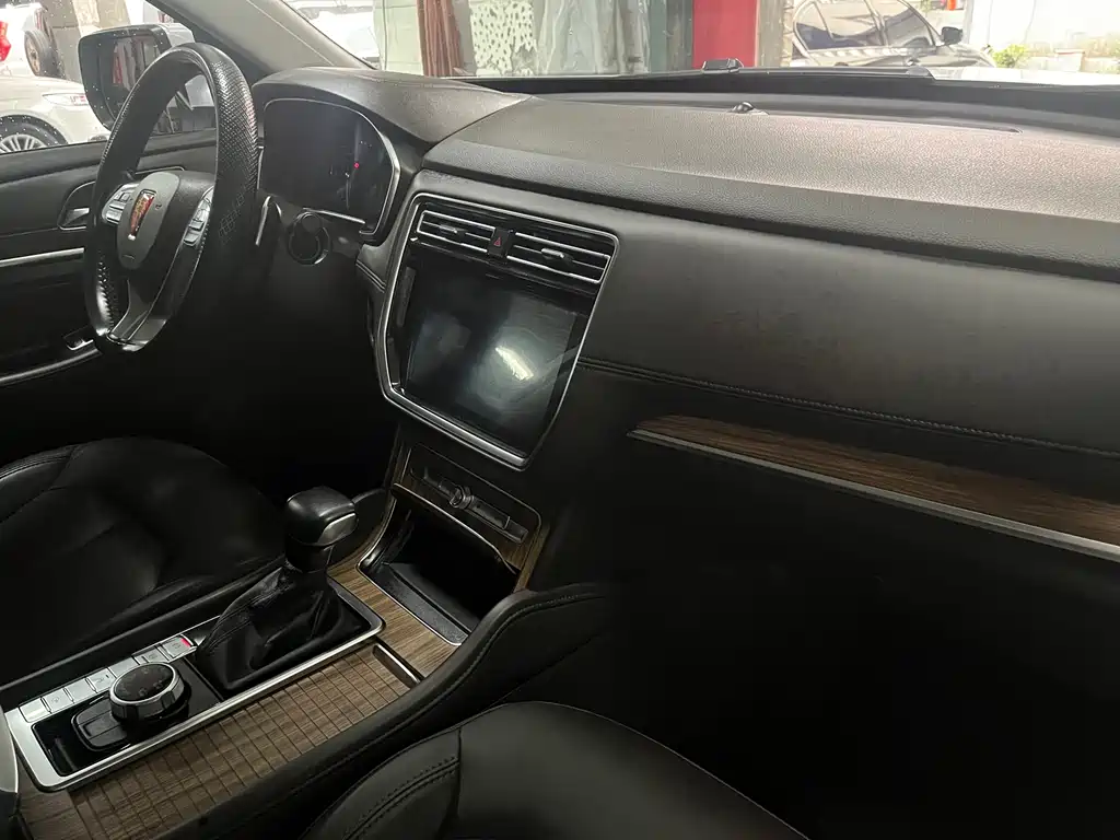 Roewe RX8 2019 30T Intelligent Networked Four-wheel Drive Super Flagship Edition купить на сайте DeffCars