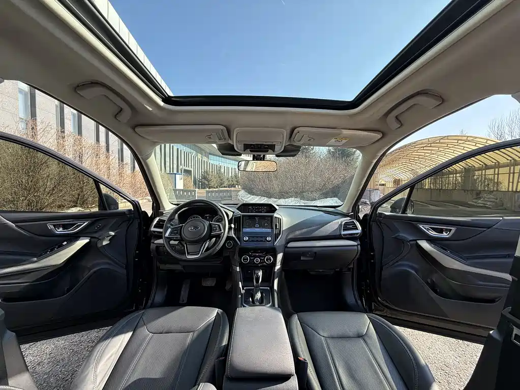 Forester 2022 2.0i AWD Deluxe Edition EyeSight купить на сайте DeffCars
