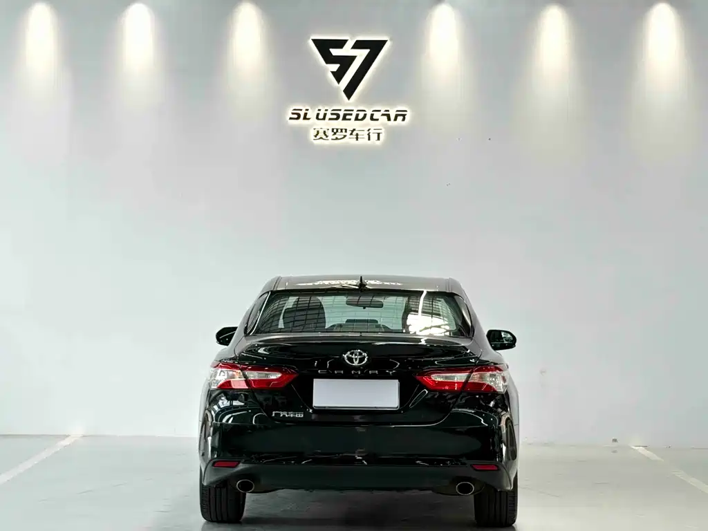Camry 2022 2.0GVP Leading Edition купить на сайте DeffCars