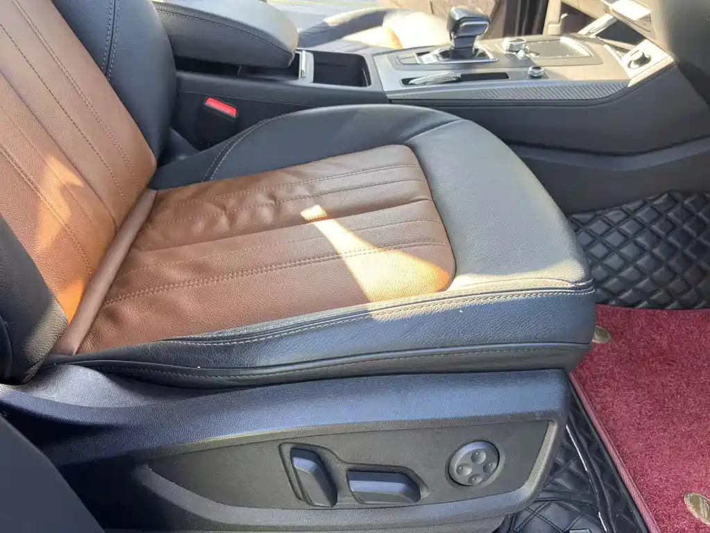 Audi Q5L 2020 45 TFSI exclusive fashion model купить на сайте DeffCars