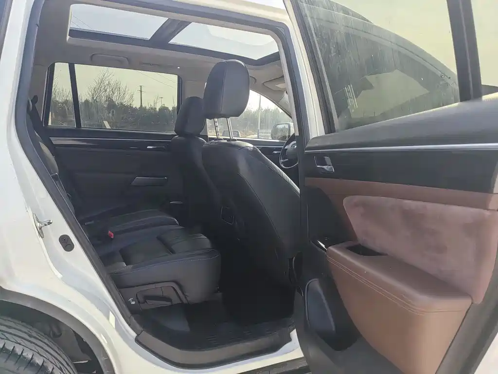 Trumpchi GS8 2017 320T four-wheel drive luxury smart connected version (seven seats) купить на сайте DeffCars