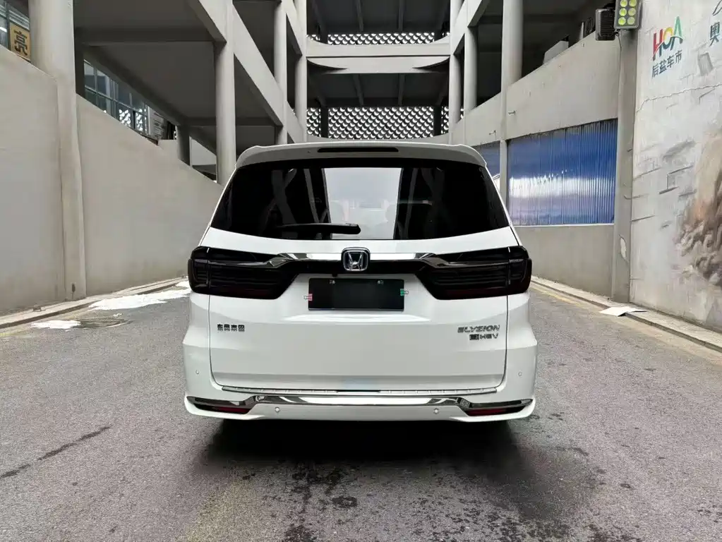 Alison 2022 2.0L e:HEV Deluxe Edition купить на сайте DeffCars