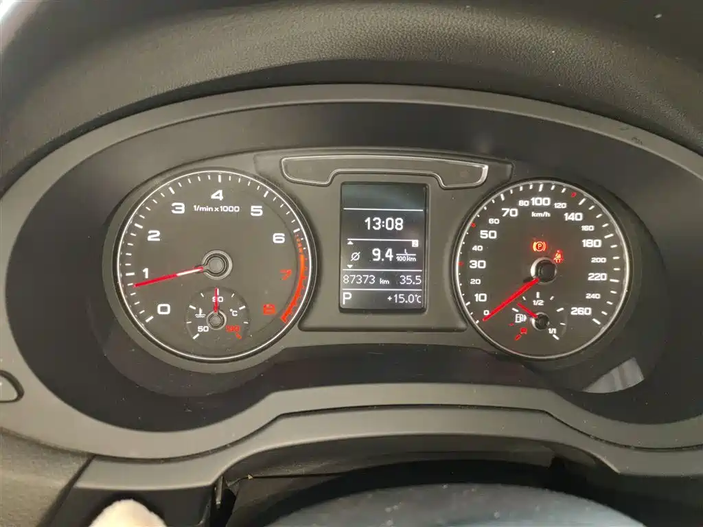 Audi Q3 2018 30th Anniversary Model 30 TFSI Fashion Model купить на сайте DeffCars