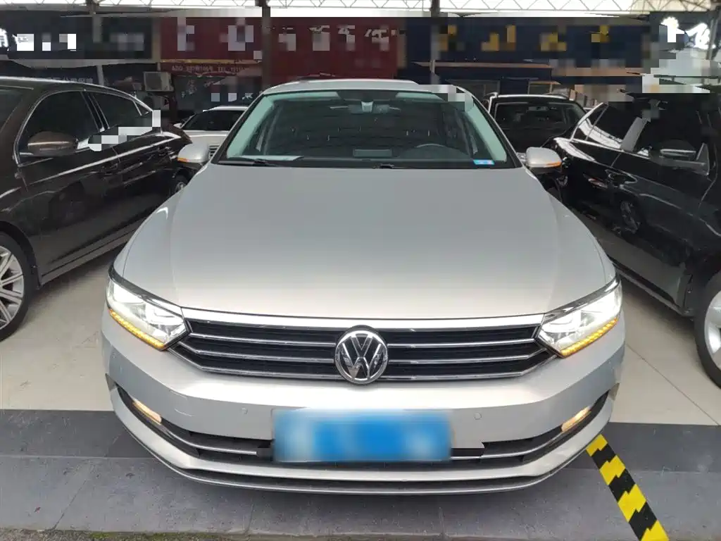 Magotan 2019 330TSI DSG luxury model National VI купить на сайте DeffCars