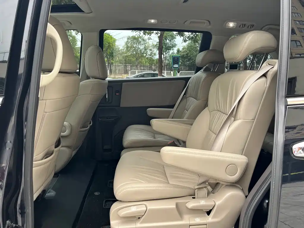 Odyssey 2017 2.4L Deluxe Edition купить на сайте DeffCars