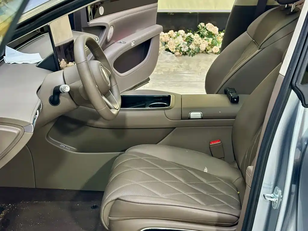 Xiangjie S9 2026 extended range Ultra rear drive 53kWh 192-line lidar) купить на сайте DeffCars