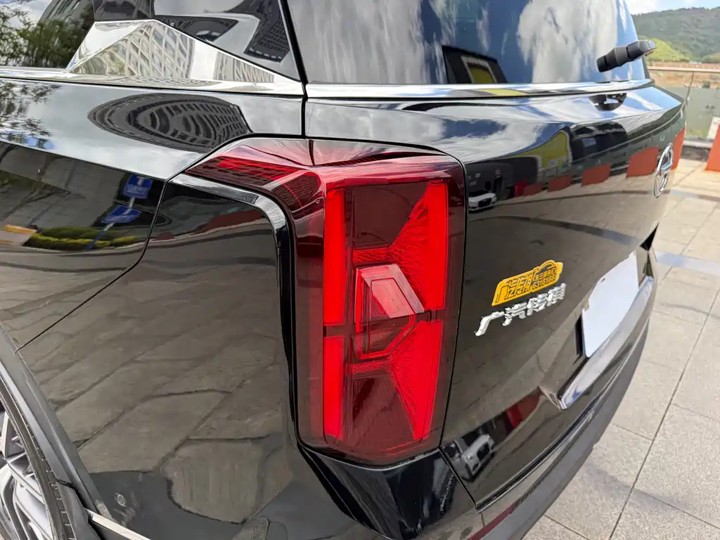 Trumpchi GS8 2022 Pilot Series 2.0TGDI Two-wheel drive Premium Edition (seven seats) купить на сайте DeffCars