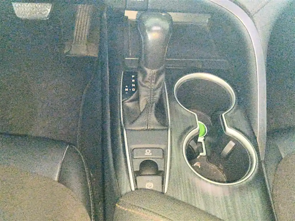 Camry 2021 2.0G Deluxe Edition купить на сайте DeffCars