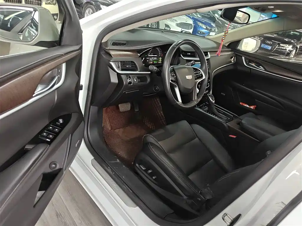 Cadillac XTS 2018 28T Elite купить на сайте DeffCars