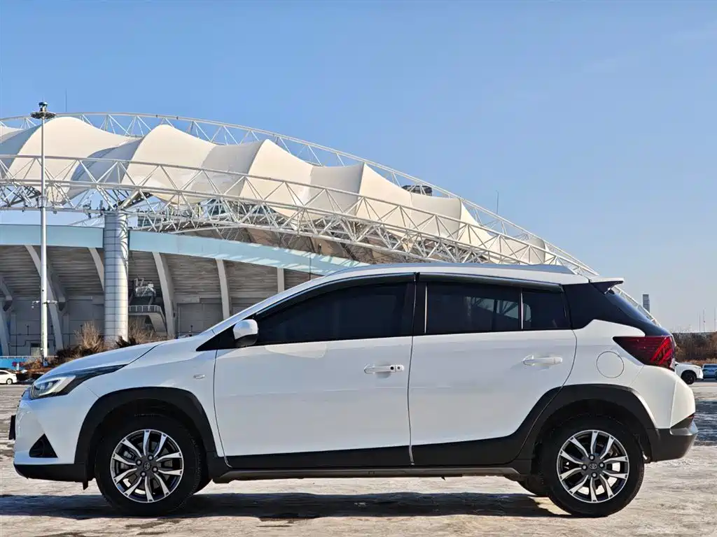 YARiS L Zhixuan 2021 Zhixuan X 1.5L CVT Premium Edition купить на сайте DeffCars