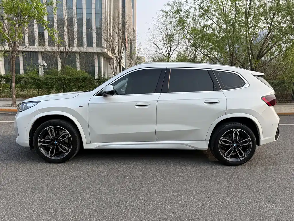 BMW X1 2023 sDrive25Li M Sports Package купить на сайте DeffCars