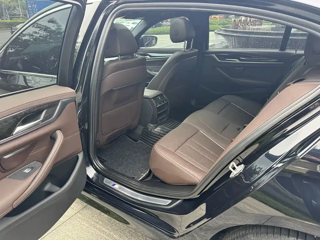 BMW 5 Series 2022 facelift 2 525Li M sports package купить на сайте DeffCars