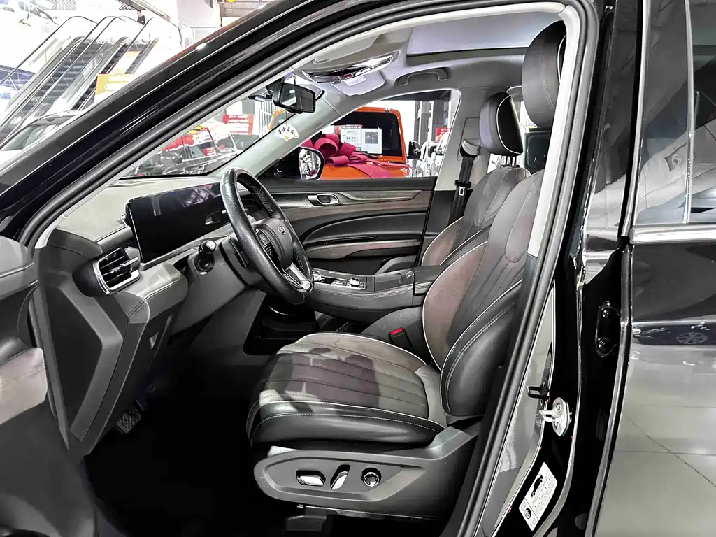 Lingyu 2023 EcoBoost 225 collar type 7 seats (2/3/2) купить на сайте DeffCars