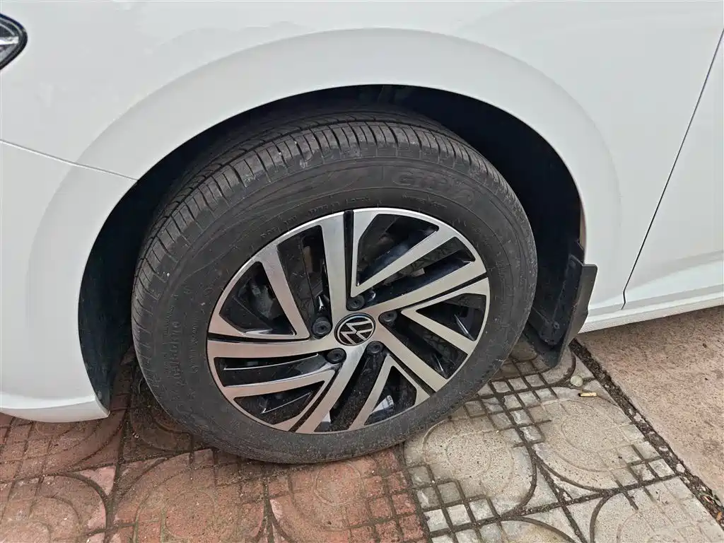 Lavida 2023 1.5L automatic full version купить на сайте DeffCars
