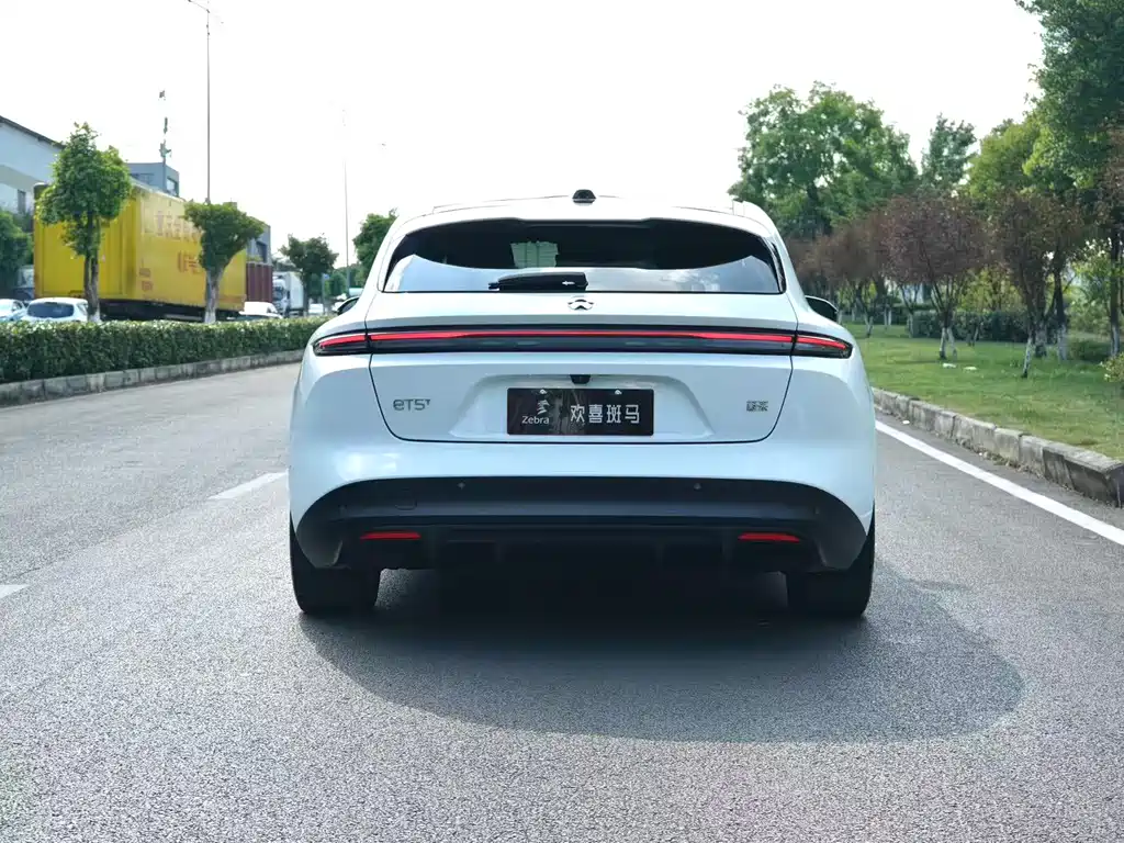 NIO ET5T 2024 75kWh Touring купить на сайте DeffCars