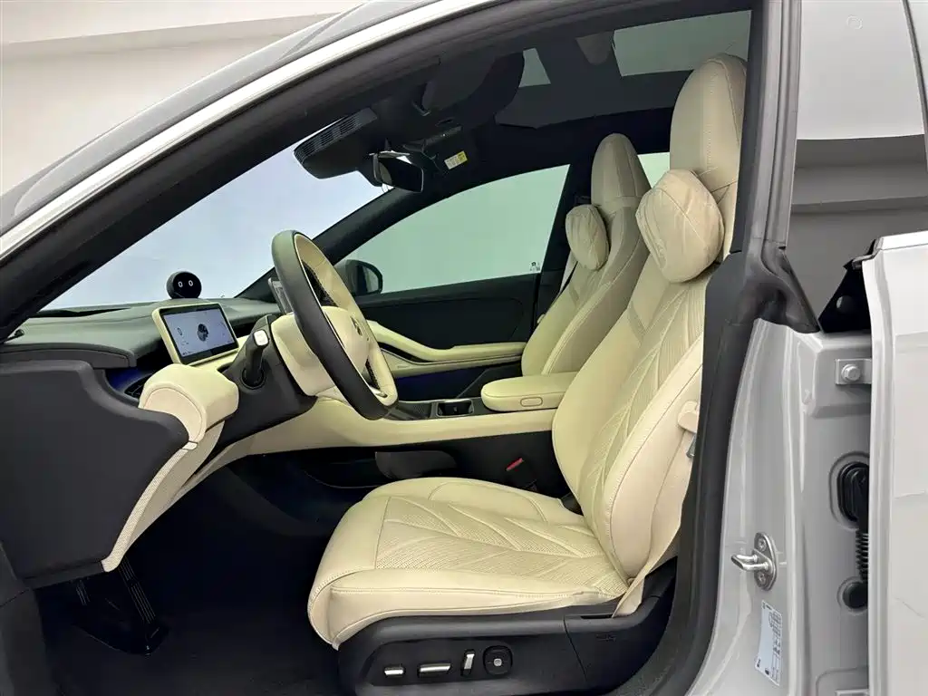 NIO ET5 2025 model 75kWh купить на сайте DeffCars
