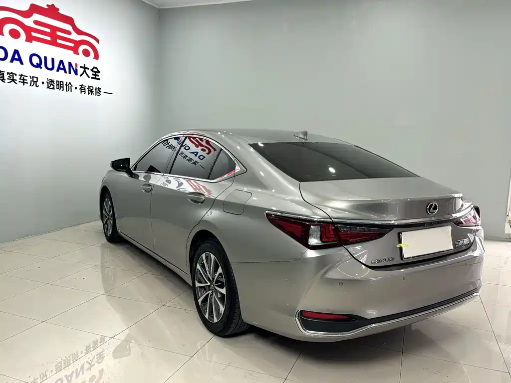 Lexus ES 2023 200 Excellence Edition купить на сайте DeffCars