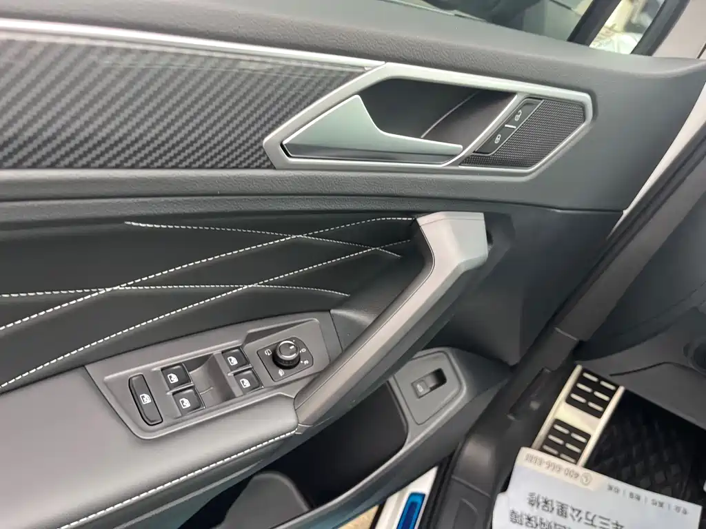 Tiguan L 2024 330TSI automatic two-wheel drive R-Line version купить на сайте DeffCars