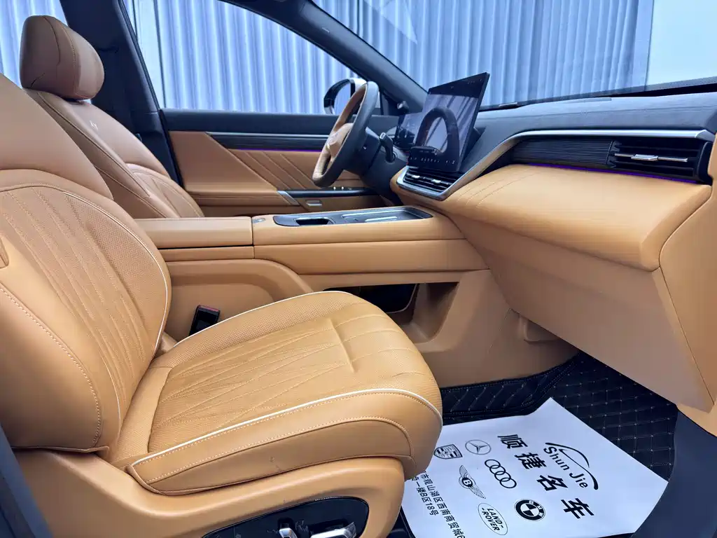 eπ008 2025 model 210Ultra extended range version 5 seats купить на сайте DeffCars