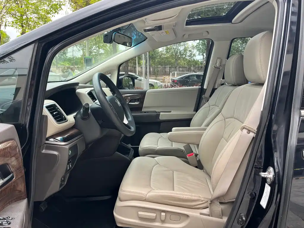 Odyssey 2017 2.4L Deluxe Edition купить на сайте DeffCars