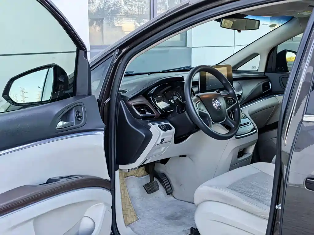 Buick GL8 2020 Land Business Class 652T Comfort купить на сайте DeffCars