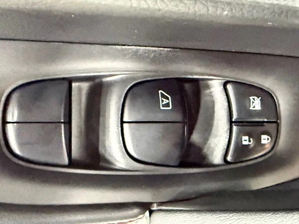 Qashqai 2022 2.0L CVT XV Prem Deluxe Edition купить на сайте DeffCars